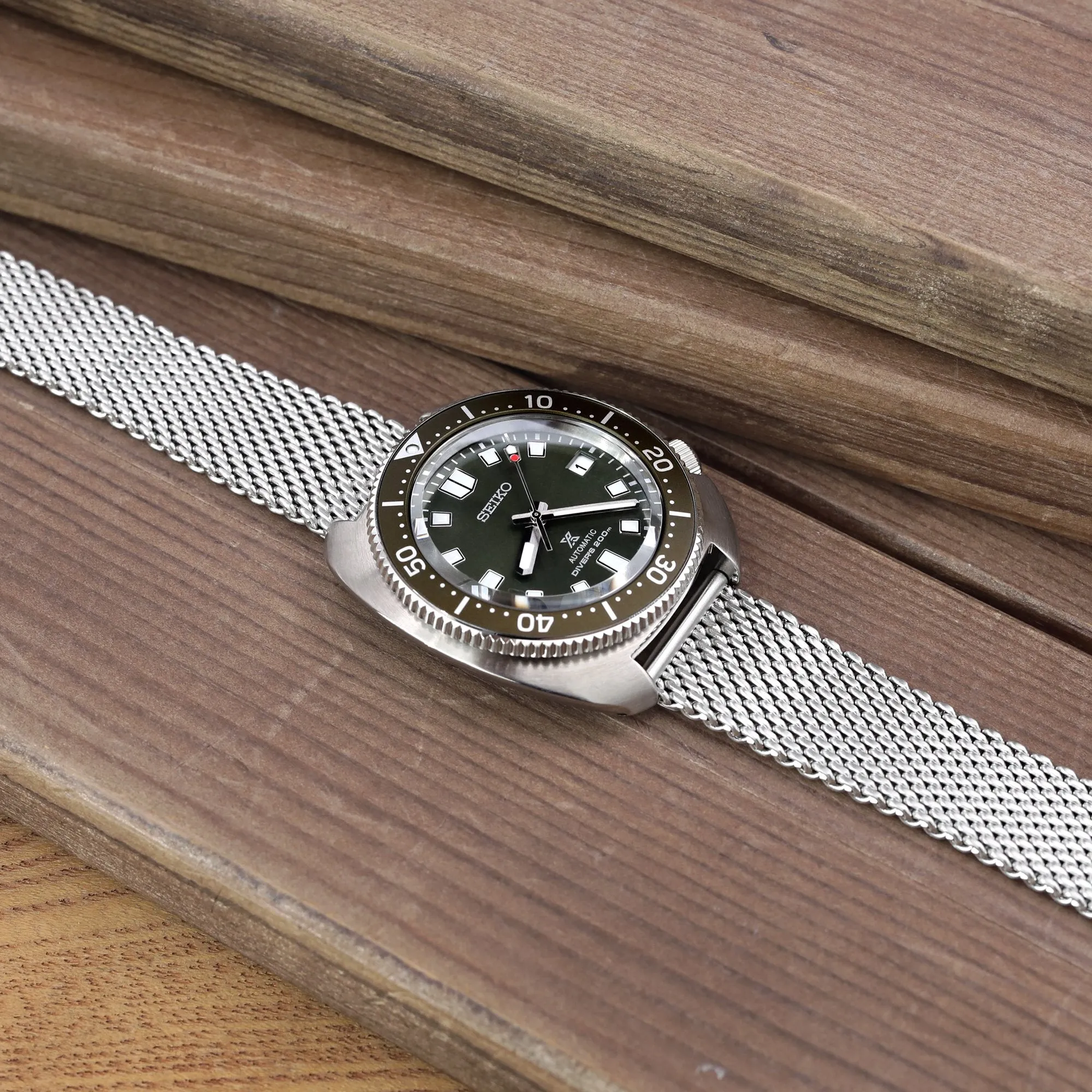 Classic Tapered Quick Release Mesh Band, Brushed
