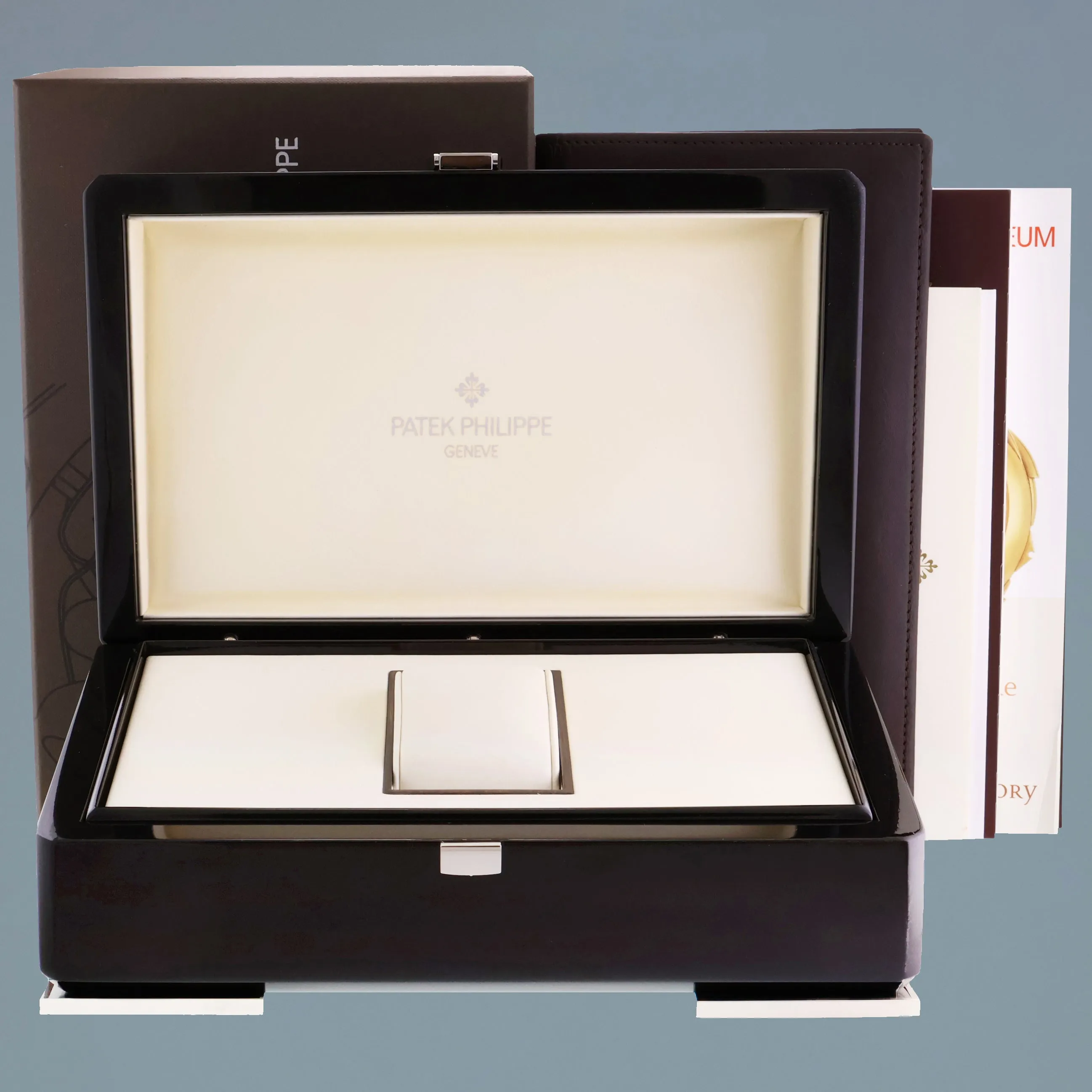 MINT PAPERS Patek Philippe 5130r 39mm Rose Gold Bracelet Brown World Time Watch